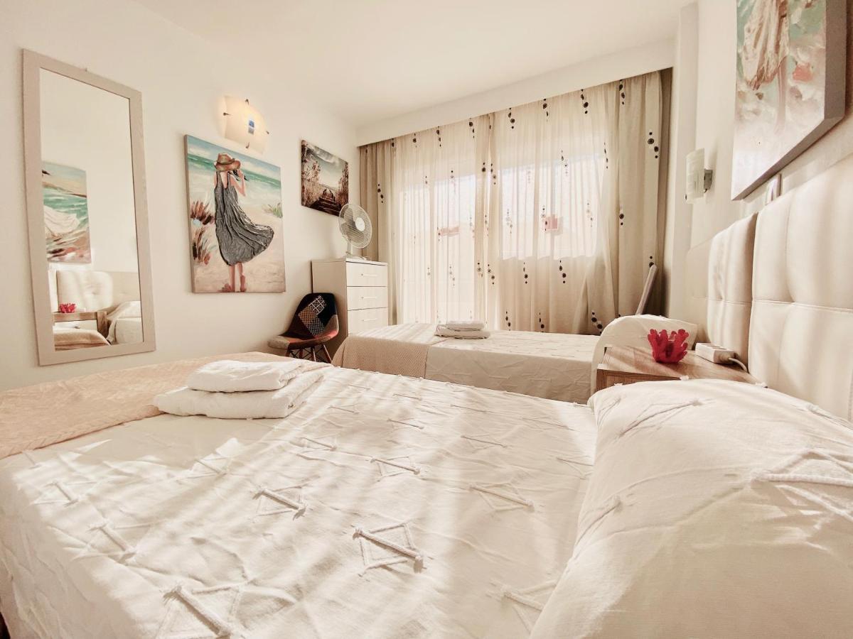 Orange And White Apartment In Yumbo San Bartolomé Dış mekan fotoğraf