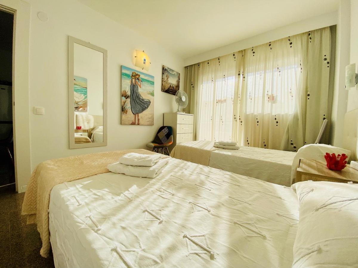 Orange And White Apartment In Yumbo San Bartolomé Dış mekan fotoğraf