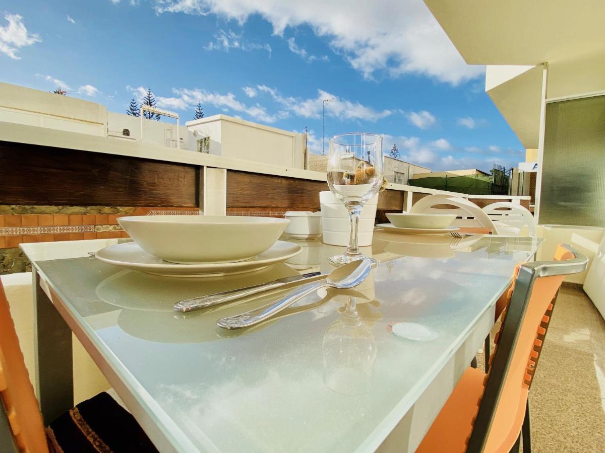 Orange And White Apartment In Yumbo San Bartolomé Dış mekan fotoğraf