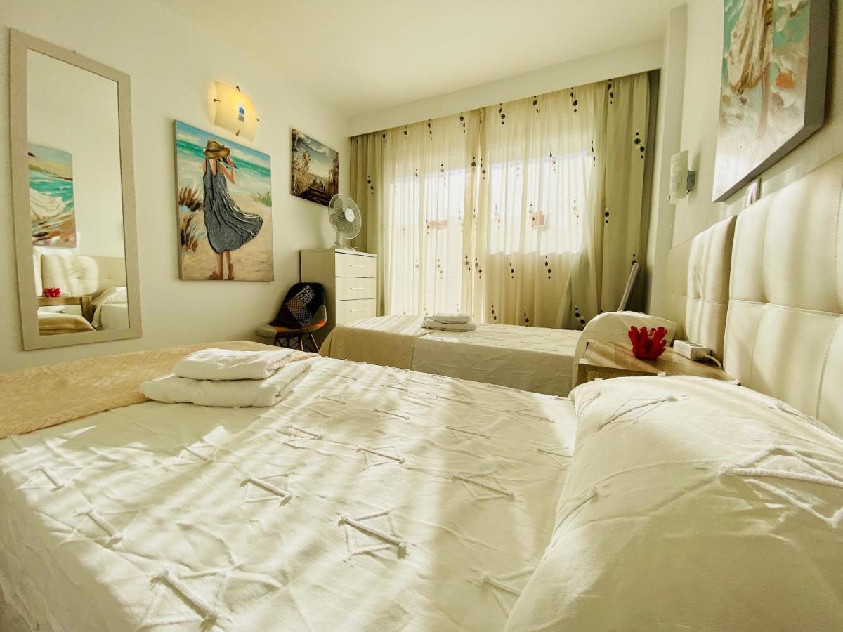 Orange And White Apartment In Yumbo San Bartolomé Dış mekan fotoğraf