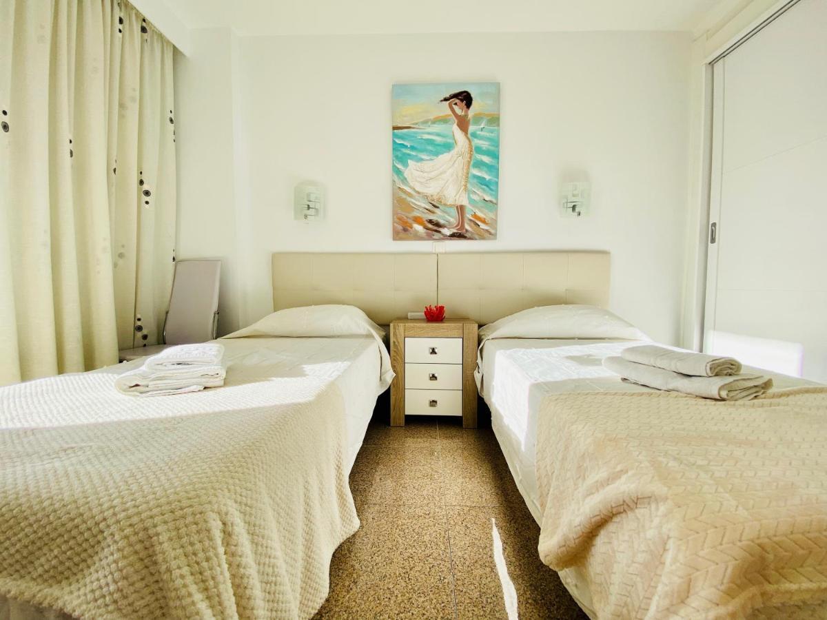 Orange And White Apartment In Yumbo San Bartolomé Dış mekan fotoğraf